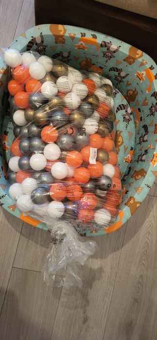 Basen suchy plus 300 kulek