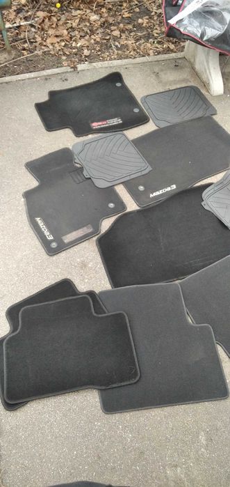 Коврики автомобильные Mazda 3