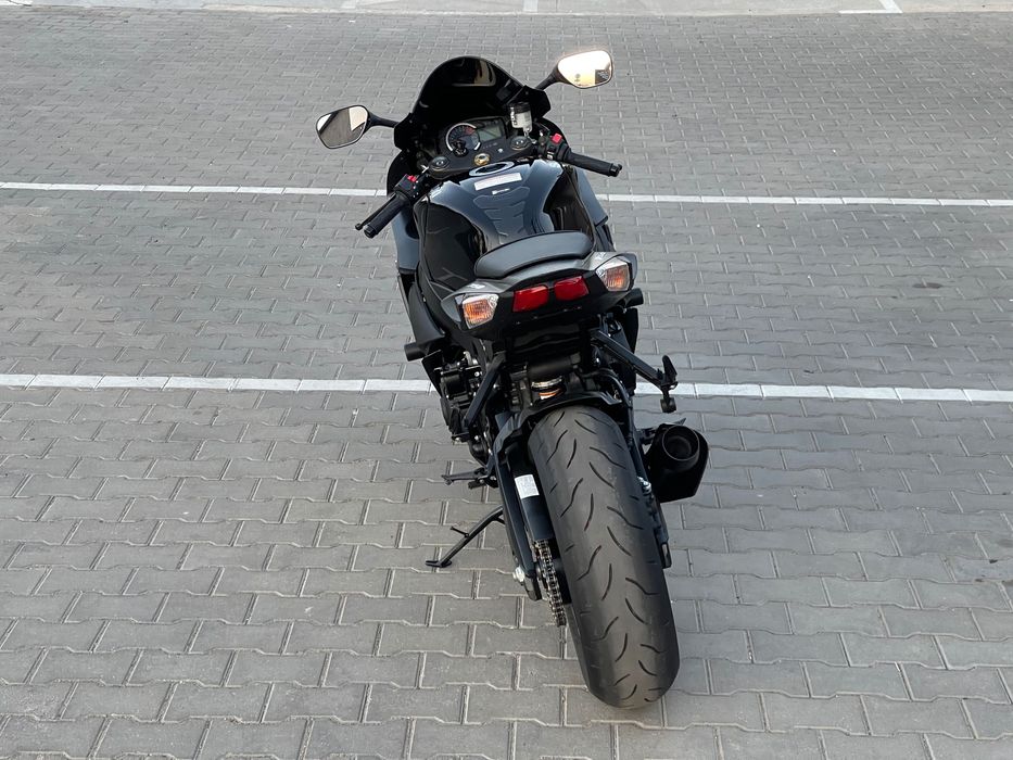 Suzuki GSX-R 750, 2024 cпортивний мотоцикл Сузуки Джиксер