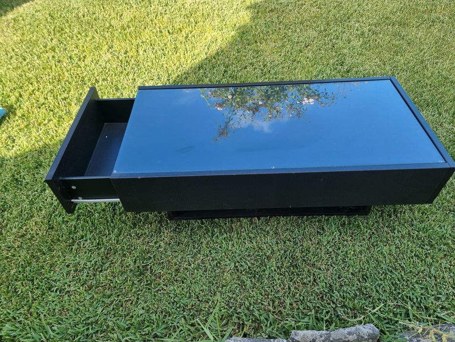 Coffee Table with Drawers64739148364674123