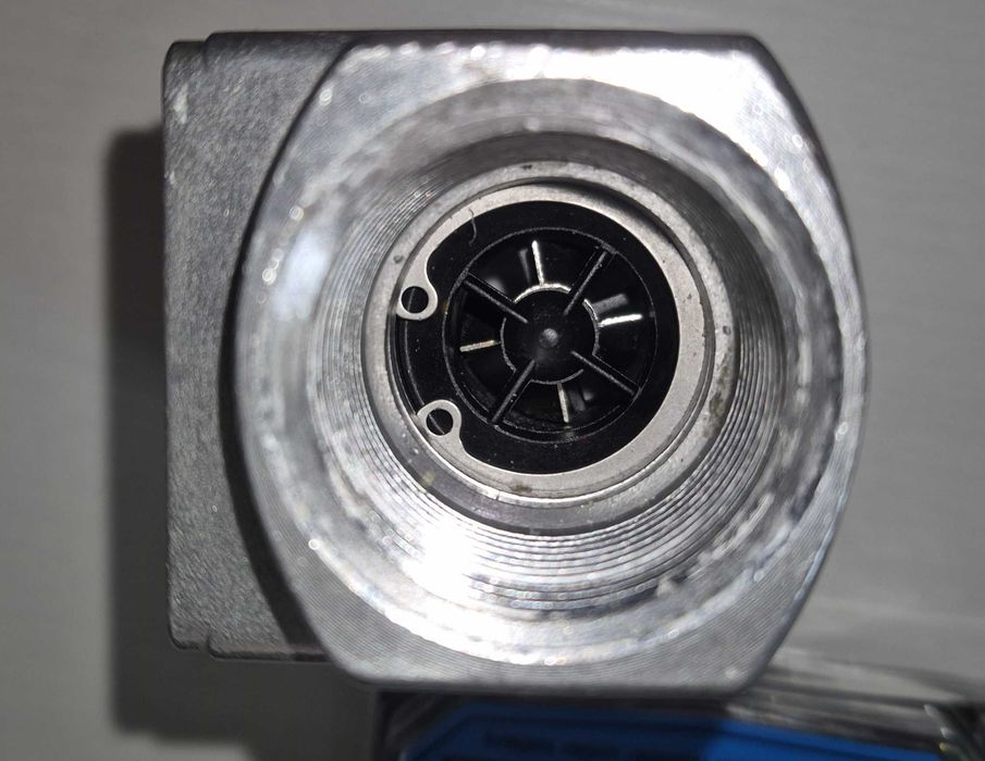 Цифровий турбінний витратомір   рідини  лічильник счетчик расходомер