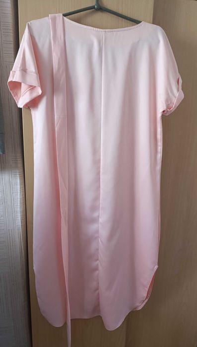 Сукня літня, легка.