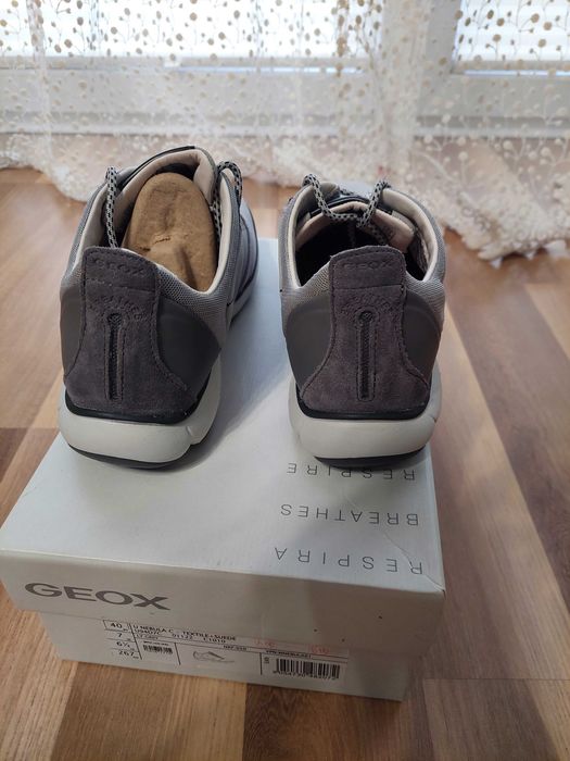Geox Sneakersy "Nebula C" r.40