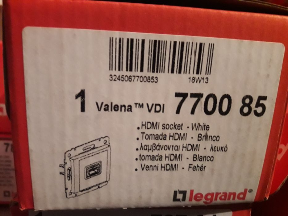 Розетка HDMI Valena legrand