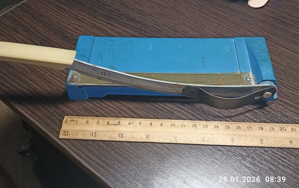 Ніж різак для фотопаперу