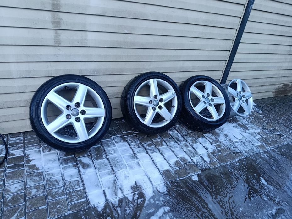 Продам титани R17 з Ауді