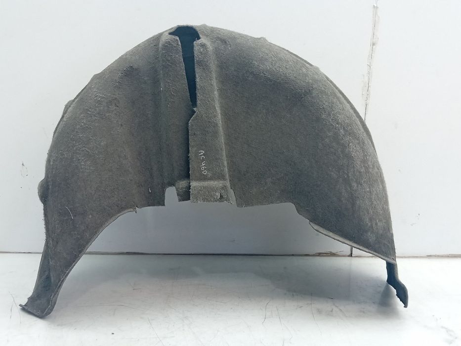 Cava roda trás esquerda AUDI A6 (4F2, C6)