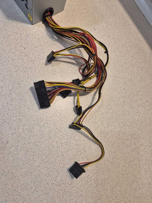Zasilacz komputerowy ATX 390w