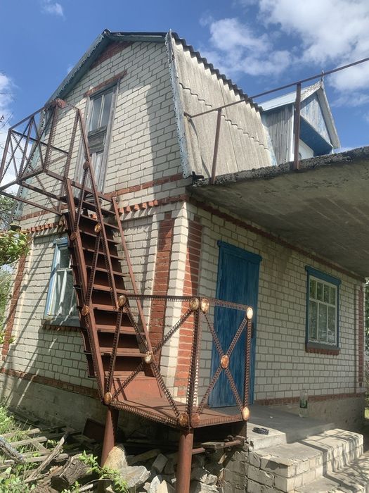 Продам дачу "Металург-3"