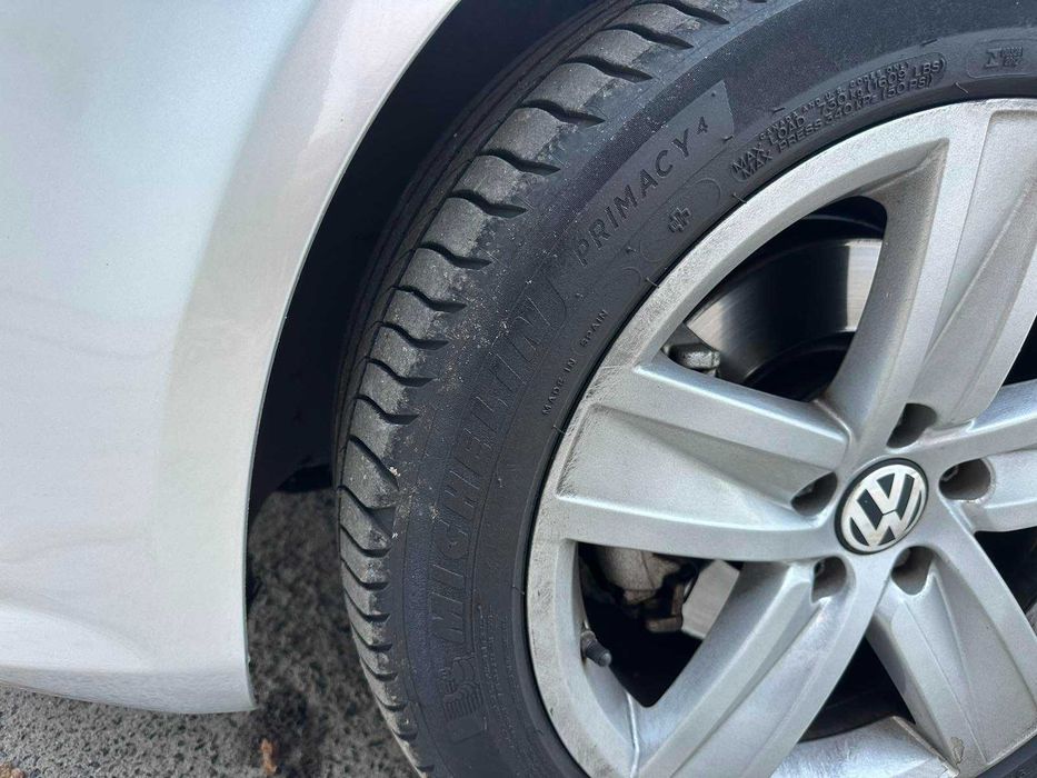 Продам свій Passat CC