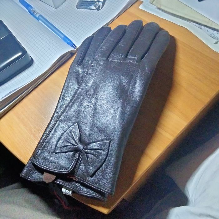 Женские перчатки новые кожа 8 1/2