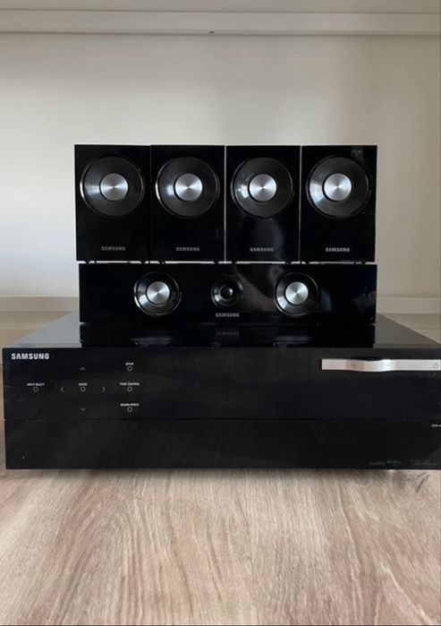 Samsung hw-c560s receiver and sound boxes