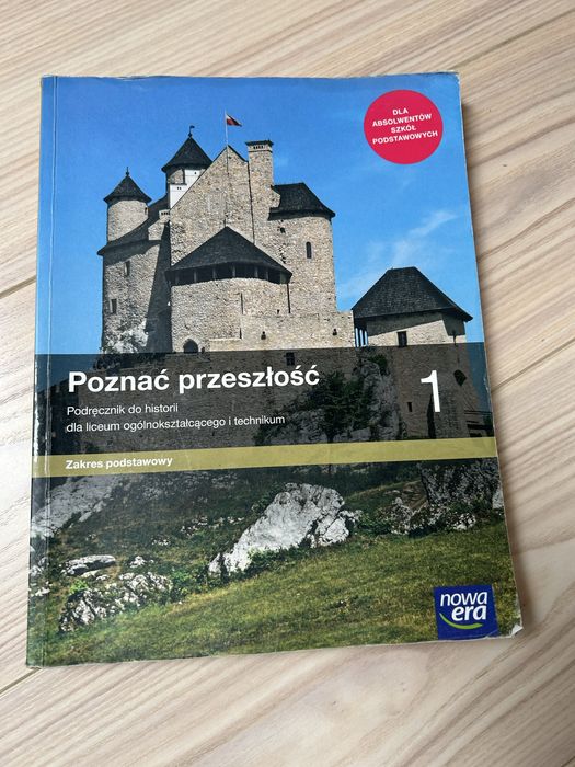 Podreczniki -liceum/ technikum historia, biologia,