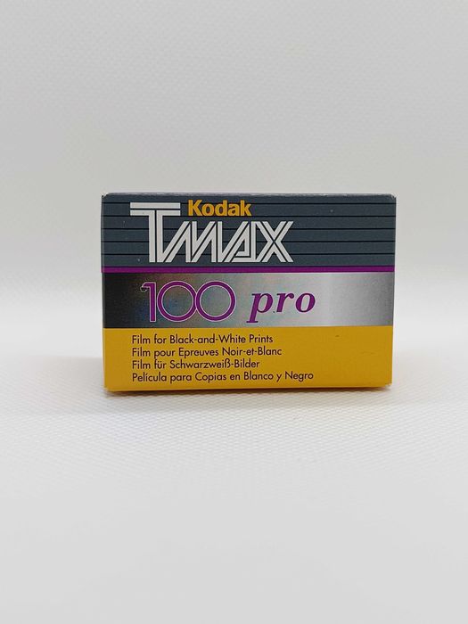 Rolo fotográfico Kodak TMax 100 Pro (35mm)