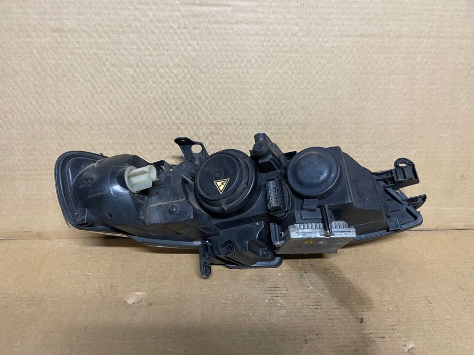FAROL OPTICA XENON FRENTE ESQUERDA OPEL VECTRA B 1999 A 2002