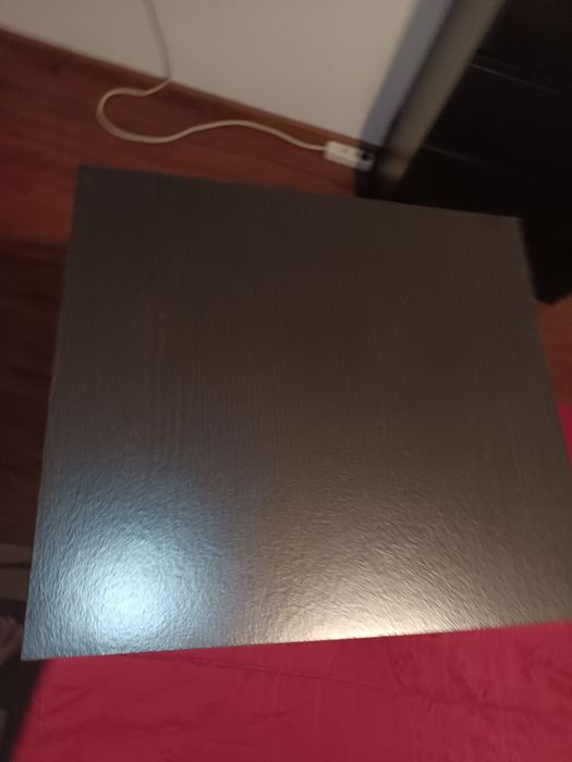 Mesa de cabeceira IKEA