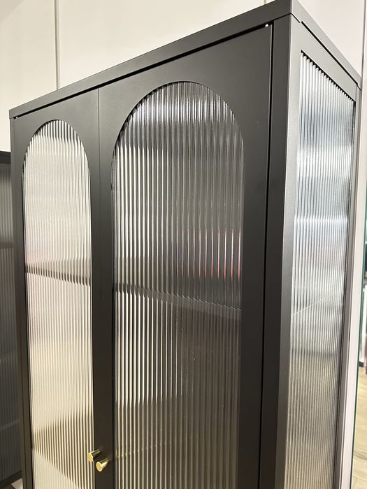 Witryna metal szkło ryfl jak nowa 180 x 80 x 35