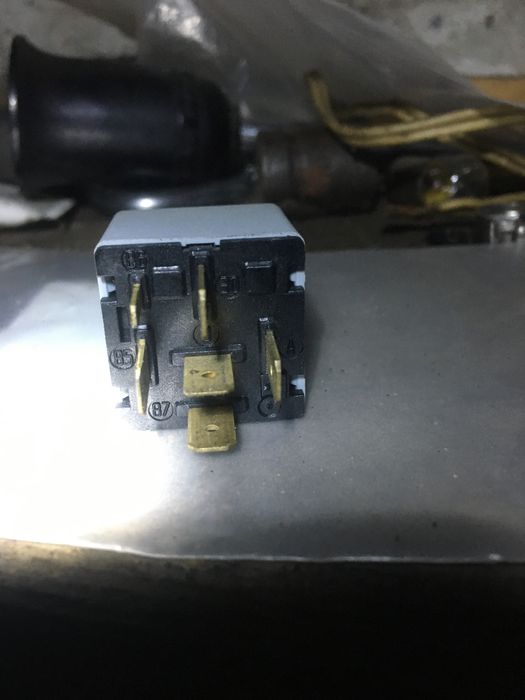 Реле GM 24430443