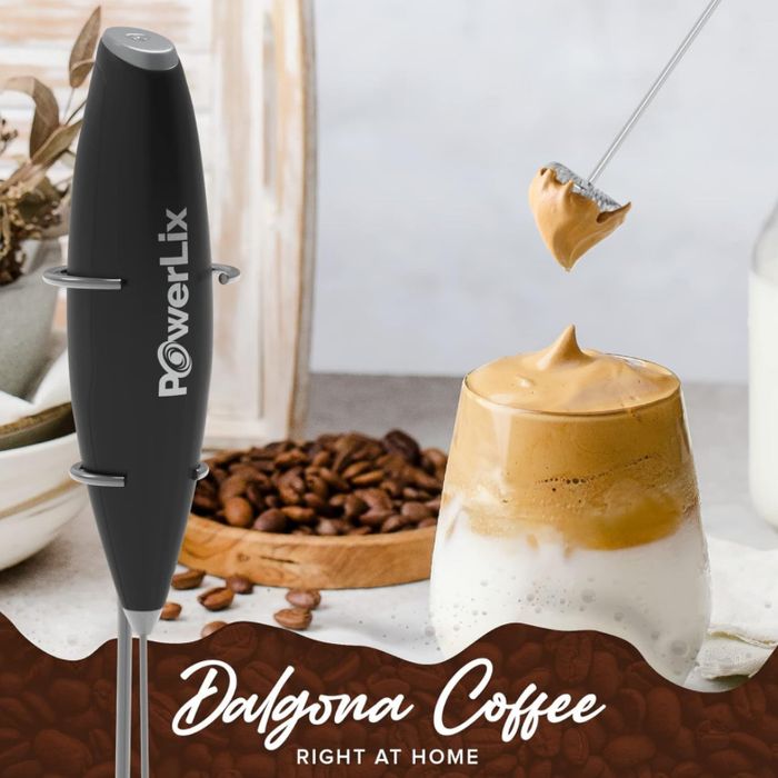 elektryczny spieniacz do mleka ze stojakiem