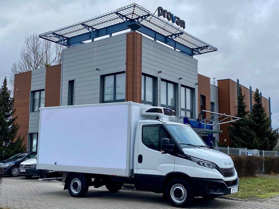 Iveco DAILY 35-140 HI-MATIC KONTENER CHŁODNIA MROŹNIA NISKI PRZEBIEG