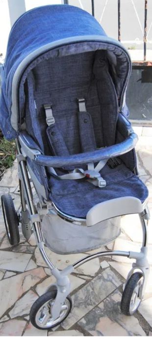 Carrinho de bebé da bébécar