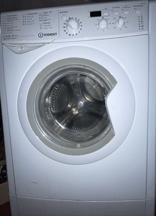 Пральна машина Indesit