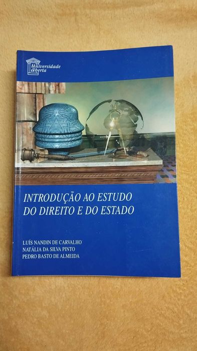 Diversos livros da Universidade Aberta