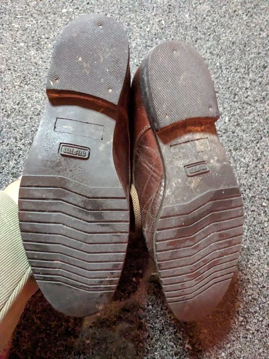 Sapatos de senhora castanhos de pele. Número 39
