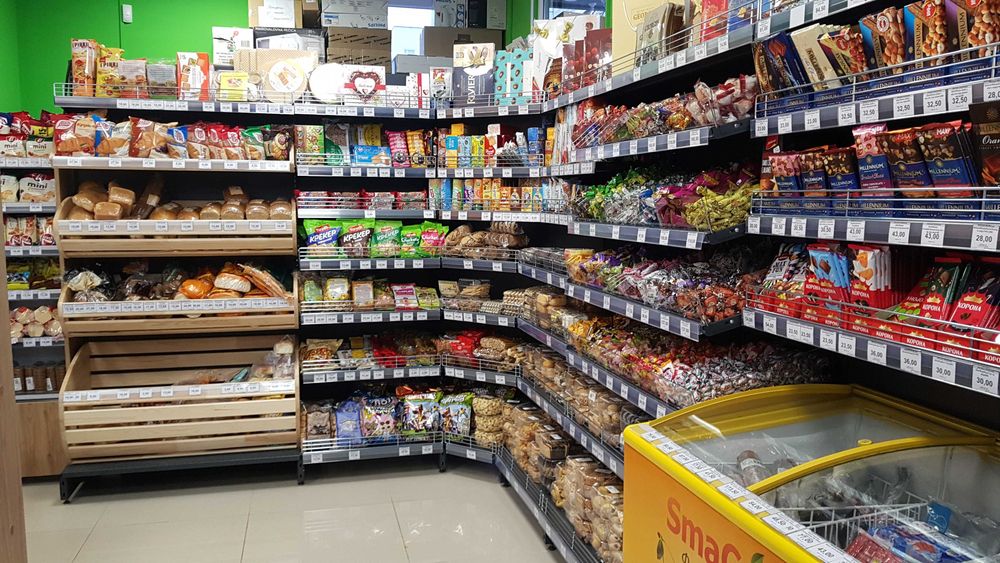 Стелажі для овочів, для хліба, кондитерські. Перфоровані стелажі Гачки