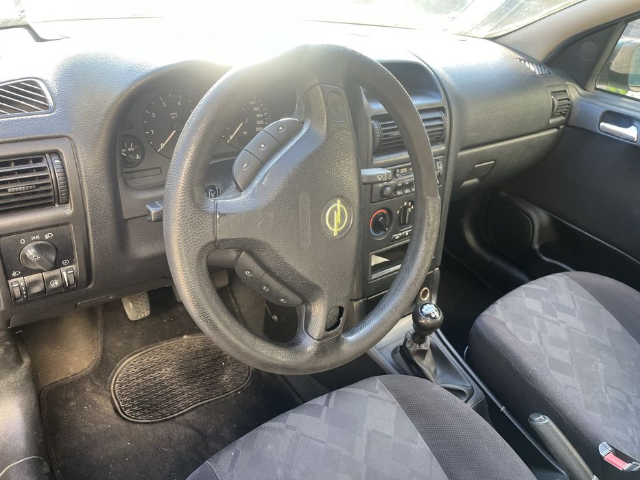 Opel astra caravan1.4 .16V Gasolina ano 1999