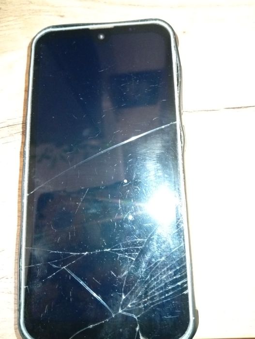 Maxcom MS 572 telefon