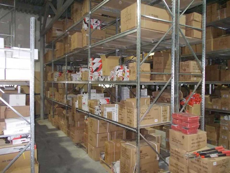 Стелажі складські поличні. Стелажі для коліс та шин. Збірно розбірні