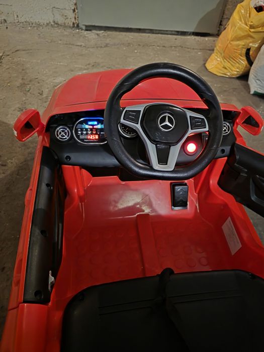 Auto na akumulator mercedes