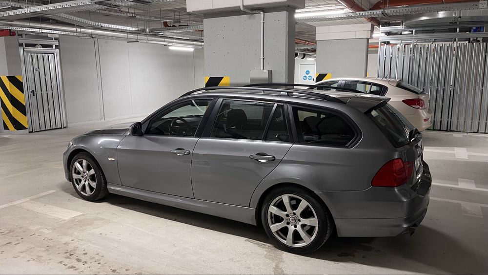 BMW E91 2.0 d - 2010 - uszkodzona szyba - długie oc/pt