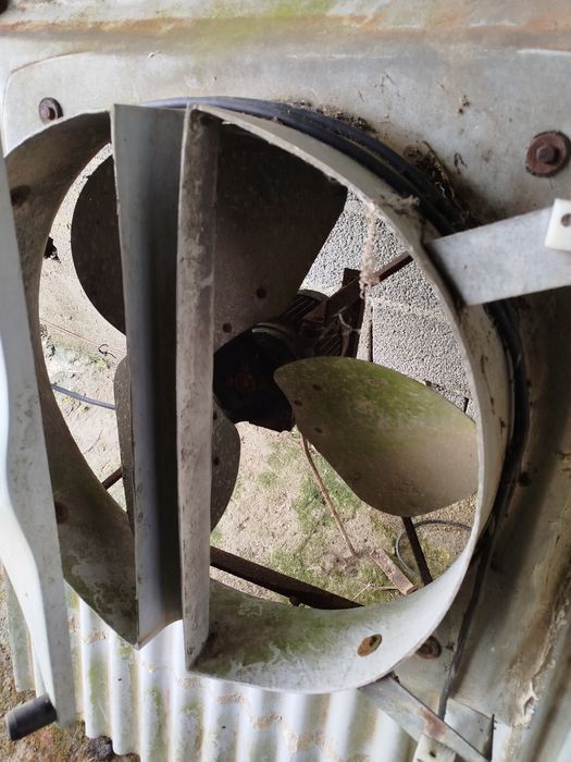 Ventilador extrator exaustor telha tecto  fumos oficinas