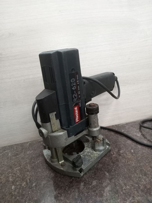 Фрезер ручной Phiolent МФ2-620