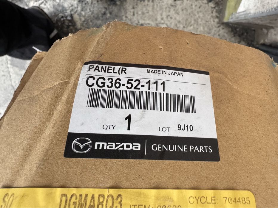 Mazda5 cw 10-15 prawy blotnik nowy oryginal