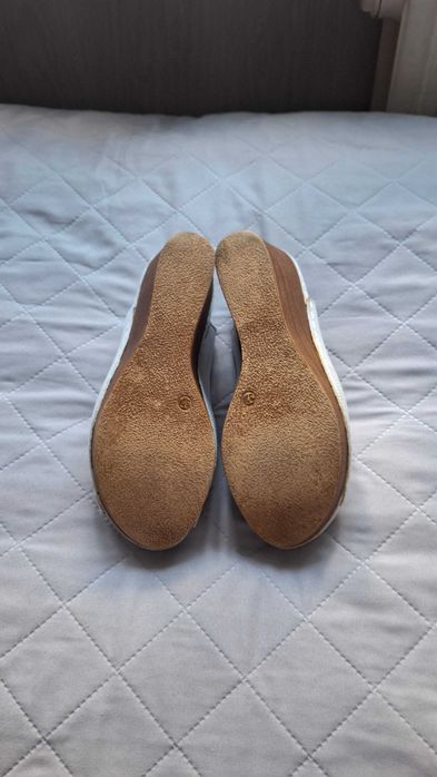 Buty damskie na lato firmy Lasocki rozmiar 37