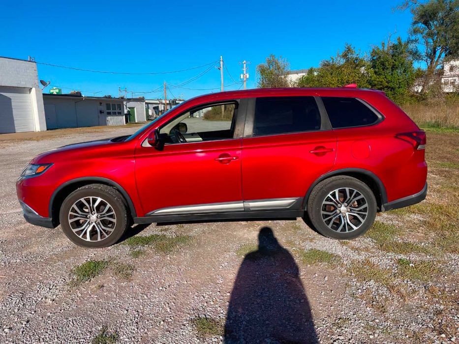 Mitsubishi Outlander      2018