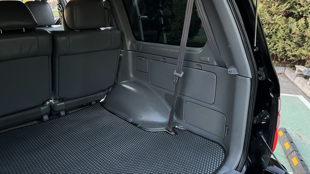 Toyota Land Cruiser 100 4.7 off-road