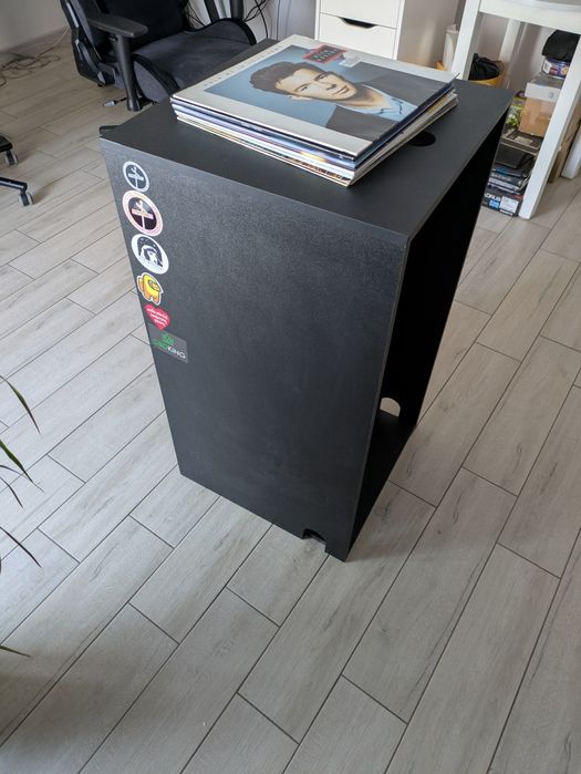 Szafka na gramofon i płyty