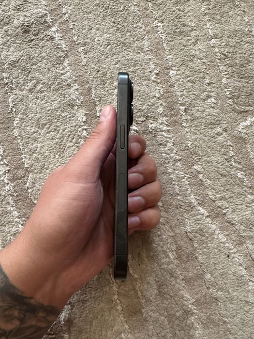 продам iphone 15 pro