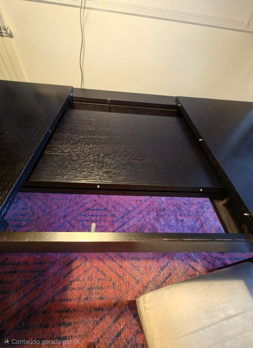 Mesa de jantar Habitat em wengé