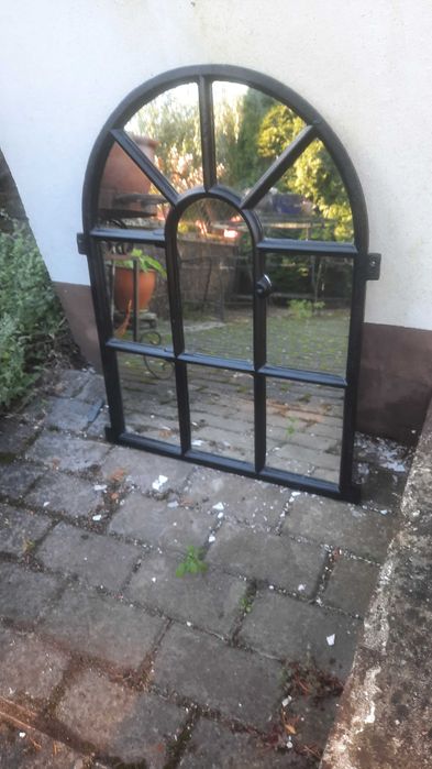 stare okno żeliwne z lustrem