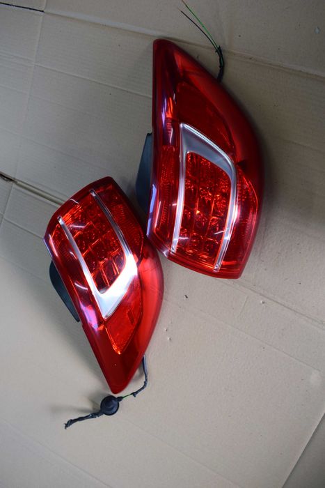 lampa tył prawa lewa w błotnik KIA SPORTAGE III 10-
