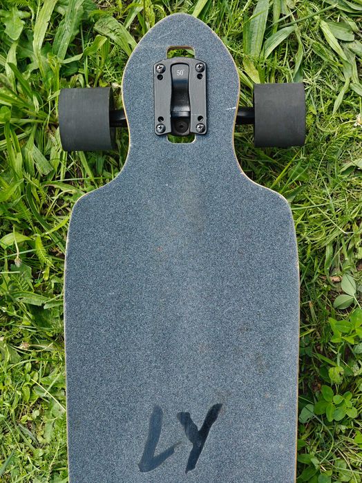 Landyachtz Battle Axe Paper Tiger - longboard