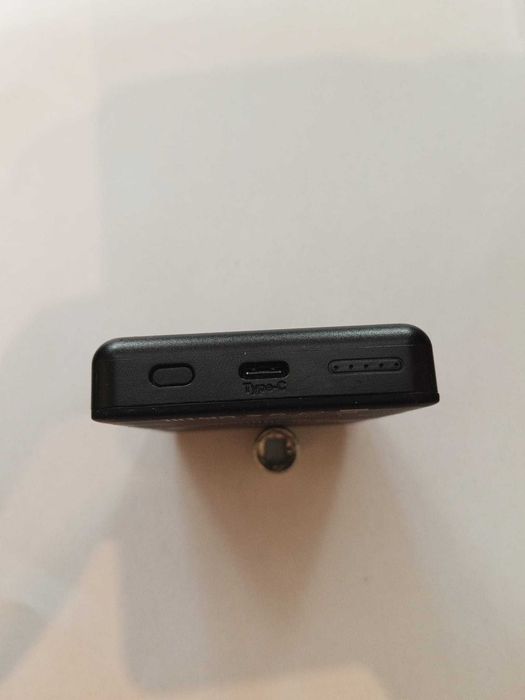Ładowarka do IPhone 5000 mAh (5w) przyczepiająca się