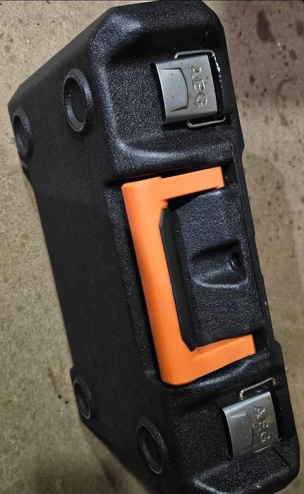 Wkretarka akymulatorowa