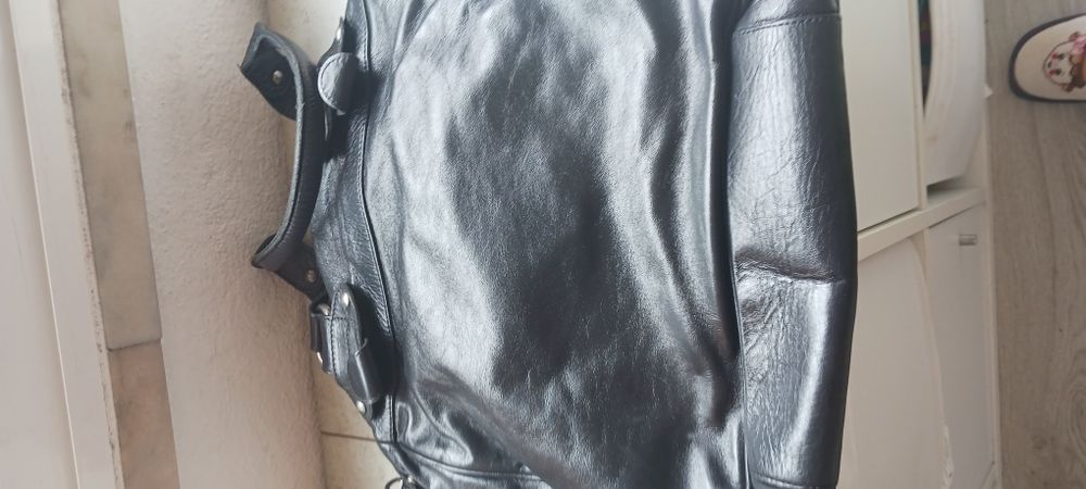Malas de pele,cada14€