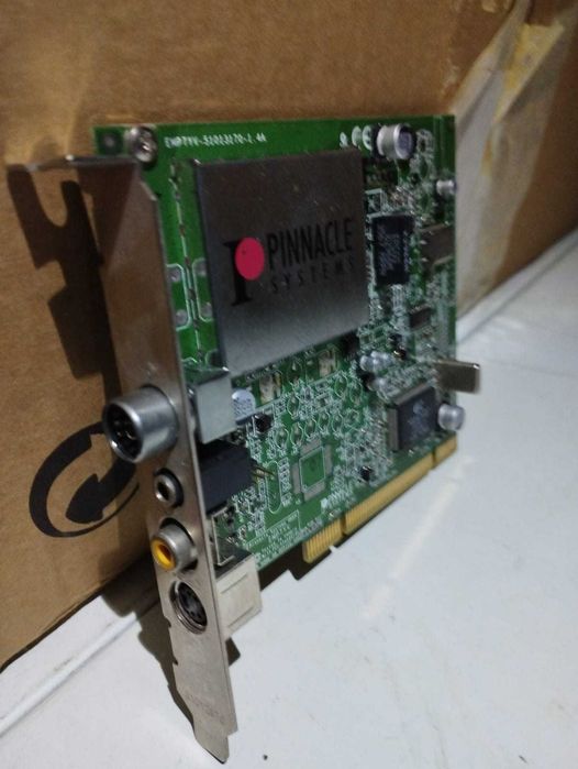 Pinnacle Systems Emptyv Pctv Pro 5.1013.170-1.4a Pci Video Capture64738260403714121